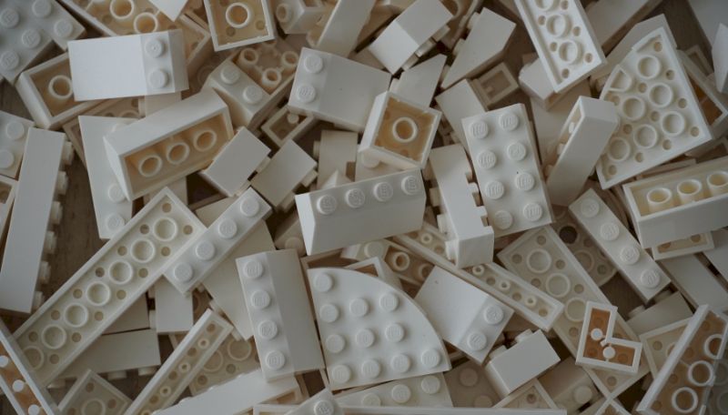 Comment trier des lego, tri de lego par couleur, brique de lego blanc